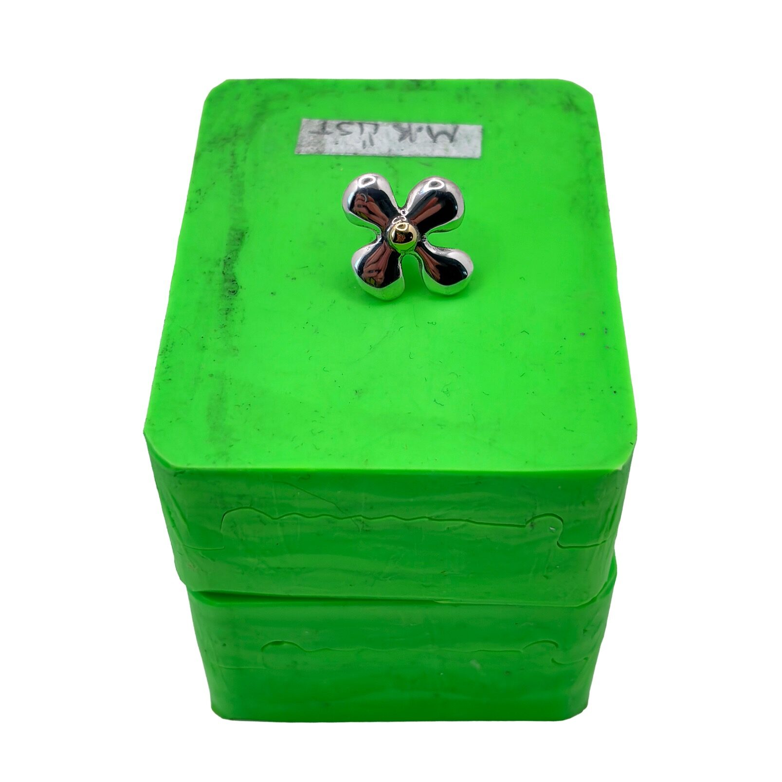 Daisy, earring, sterling silver, brass, 2022